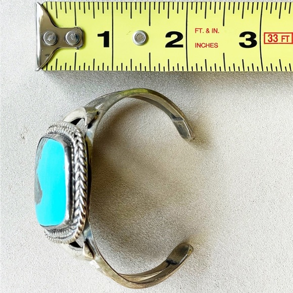 Vintage Turquoise and Silver Cuff - Picture 9 of 9
